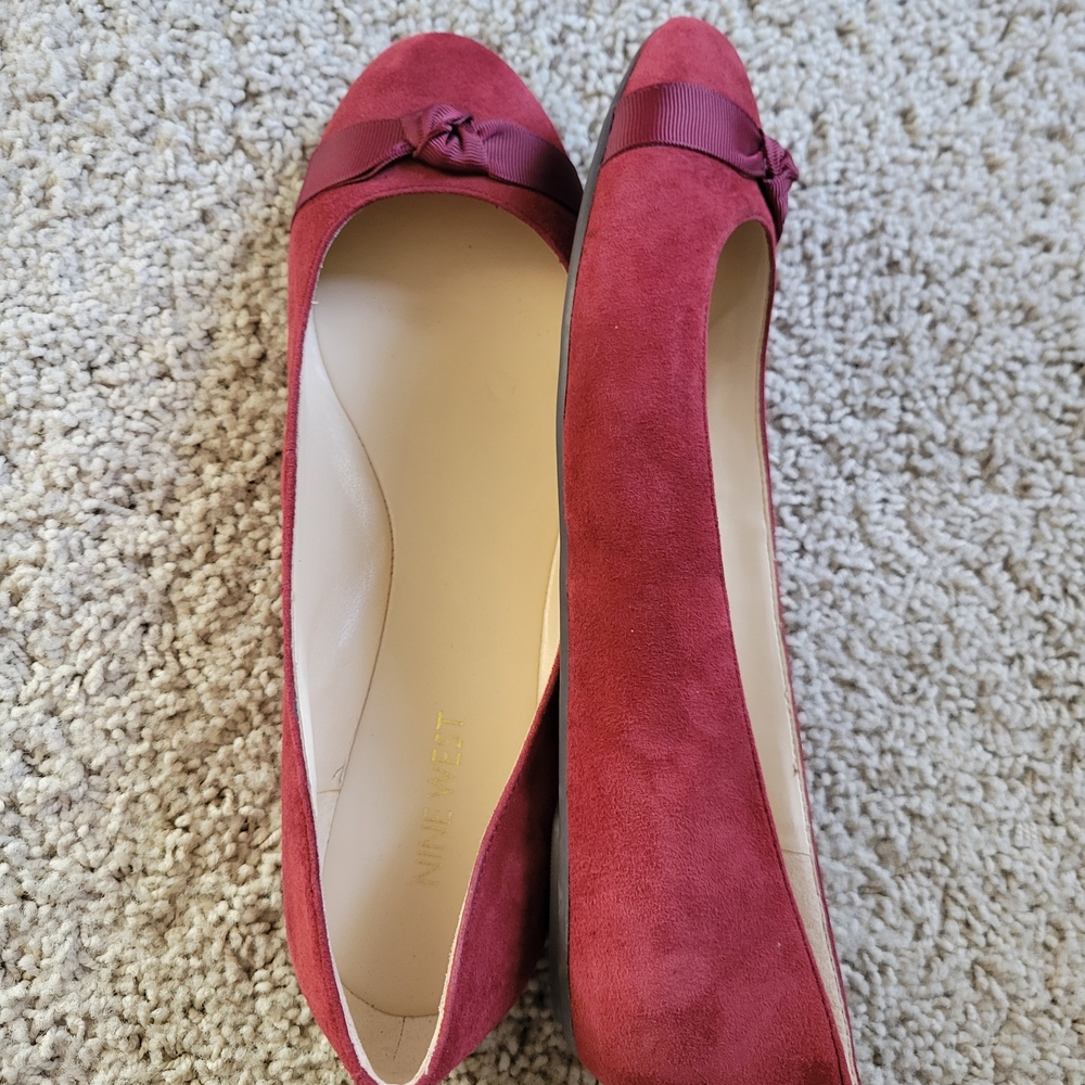 Suede Ballet Flats with Bow in Wine